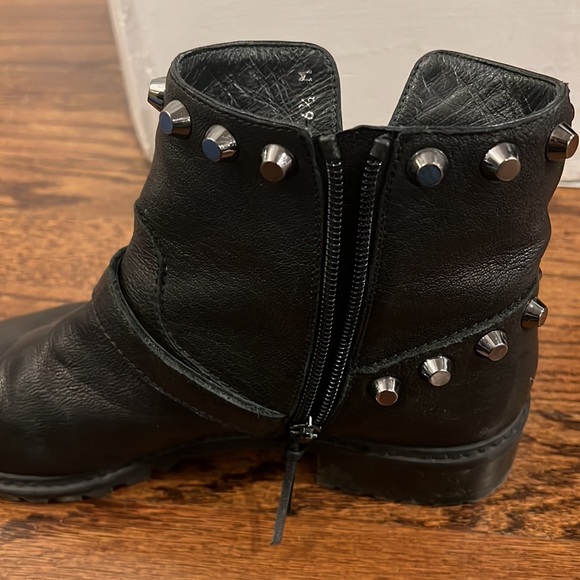 Go West Studded Leather Ankle Boots - Picture 6 of 9